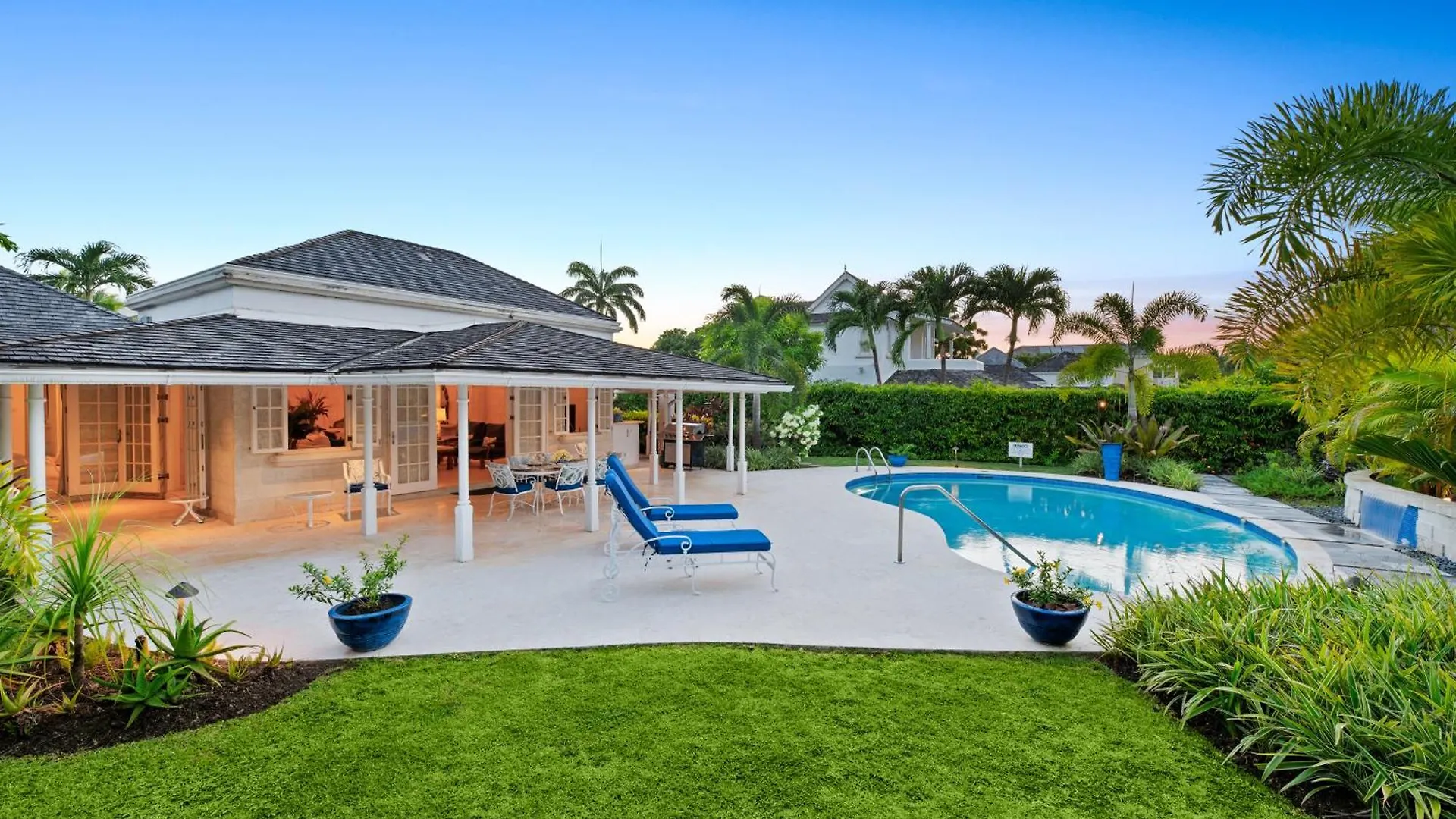 Coconut Grove 8 Luxury Villa By Island Villas Saint James
