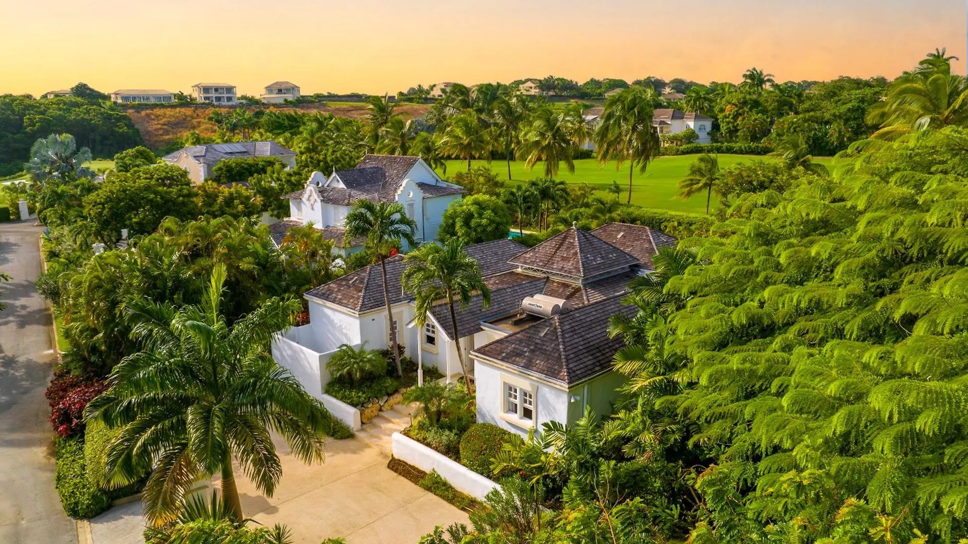 Coconut Grove 8 Luxury Villa By Island Villas Saint James