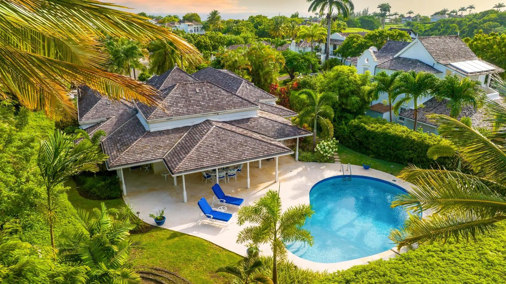 Coconut Grove 8 Luxury Villa By Island Villas Saint James