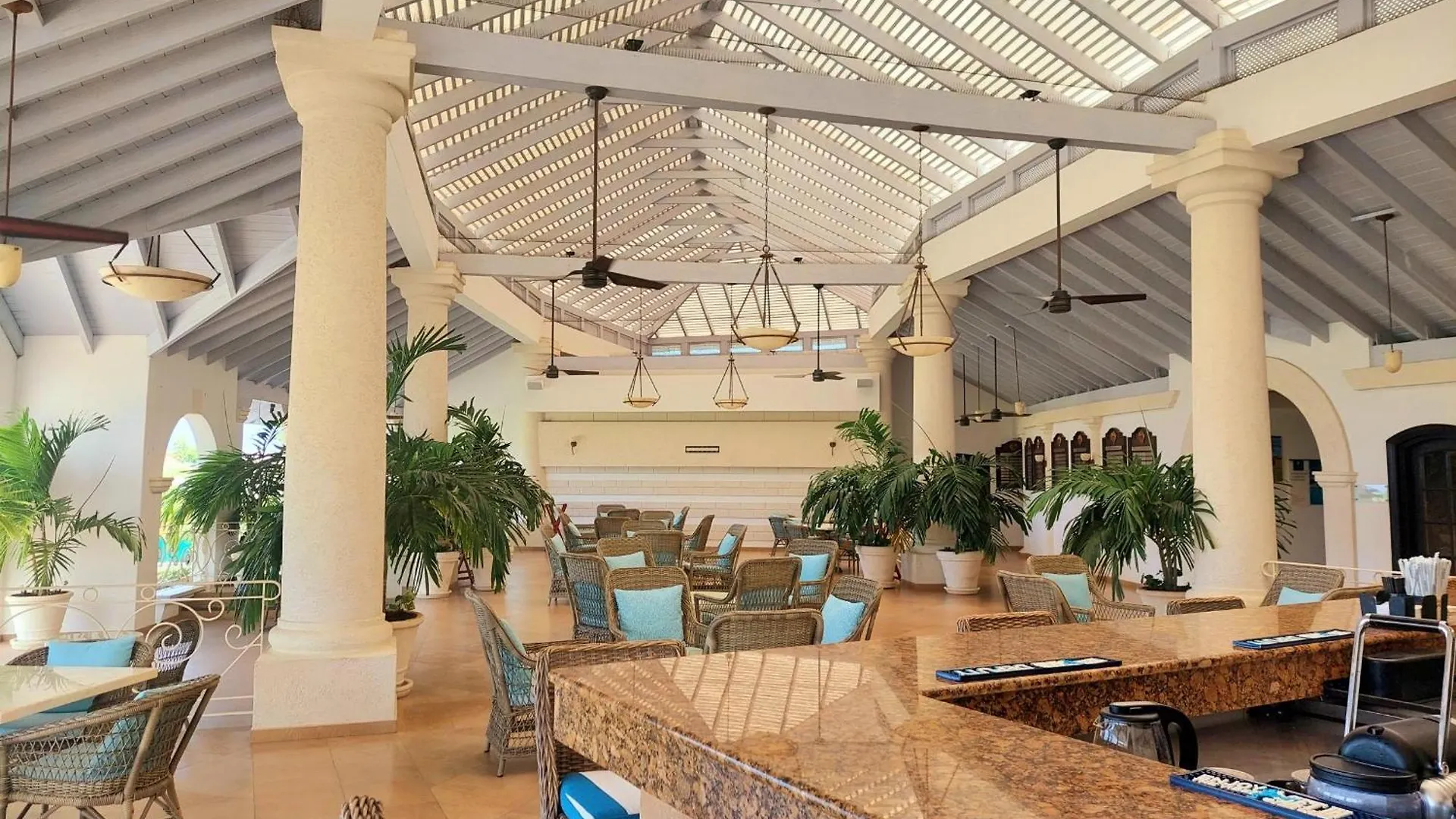 Coconut Grove 8 Luxury Villa By Island Villas Saint James 0*,  Barbados